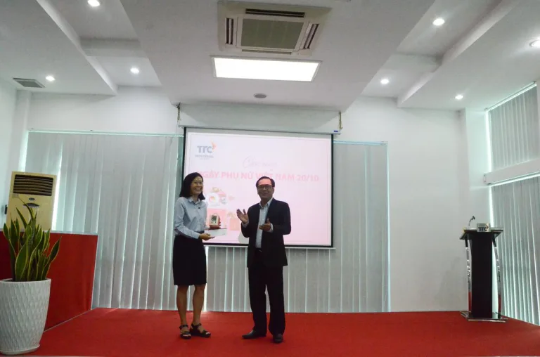 Công ty CP KCN Thành Thành Công tổ chức chương trình Ngày Phụ Nữ Việt Nam 20/10 - Công Ty CP Khu Công Nghiệp Thành Thành Công (TTC IZ)