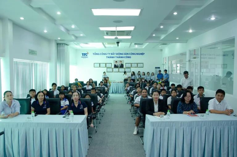 Chương trình trao học bổng khuyến học “TTC - Nâng Bước Thành Công” lần thứ 38 (1985 – 2023) - Công Ty CP Khu Công Nghiệp Thành Thành Công (TTC IZ)