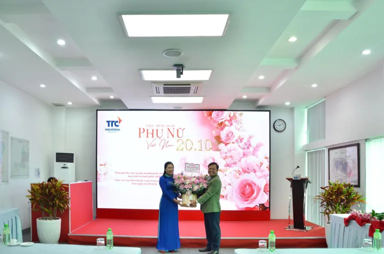 TTC IR CHÚC MỪNG “NGÀY PHỤ NỮ VIỆT NAM” 20/10 - Công Ty CP Khu Công Nghiệp Thành Thành Công (TTC IZ)