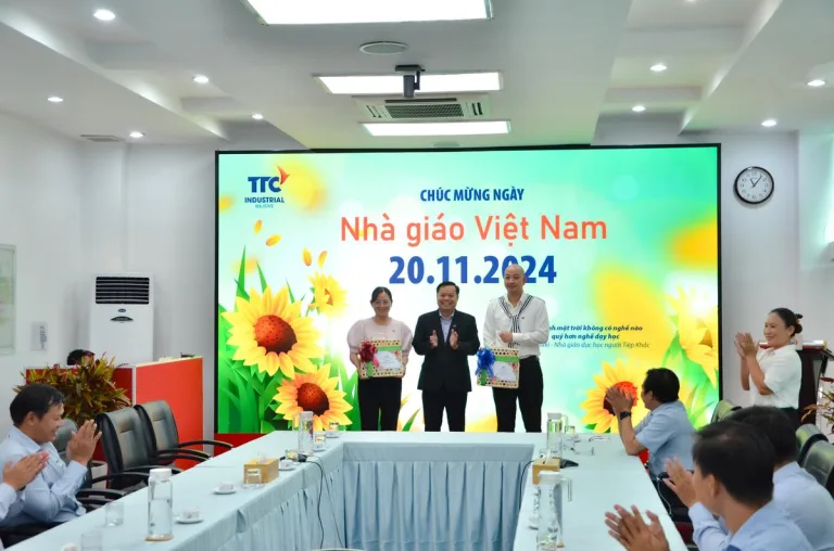 TTC IR CHÚC MỪNG NGÀY NHÀ GIÁO VIỆT NAM 20 – 11 - Công Ty CP Khu Công Nghiệp Thành Thành Công (TTC IZ)