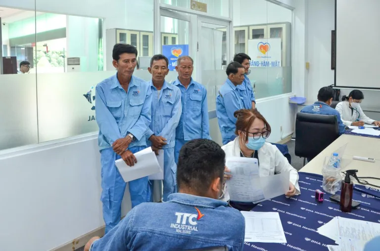 TTC IZ TỔ CHỨC KHÁM SỨC KHỎE ĐỊNH KỲ CHO TOÀN THỂ CBNV - Công Ty CP Khu Công Nghiệp Thành Thành Công (TTC IZ)