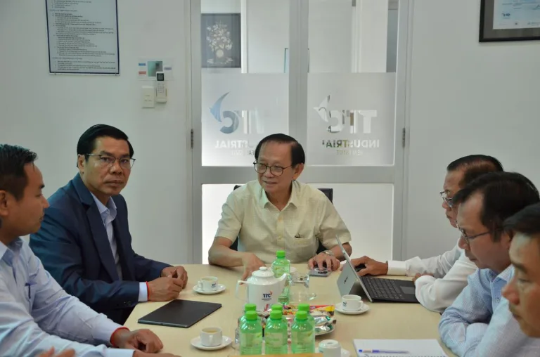 TTC IZ đón tiếp đoàn lãnh đạo tỉnh Svey Rieng – Vương quốc Campuchia - Công Ty CP Khu Công Nghiệp Thành Thành Công (TTC IZ)